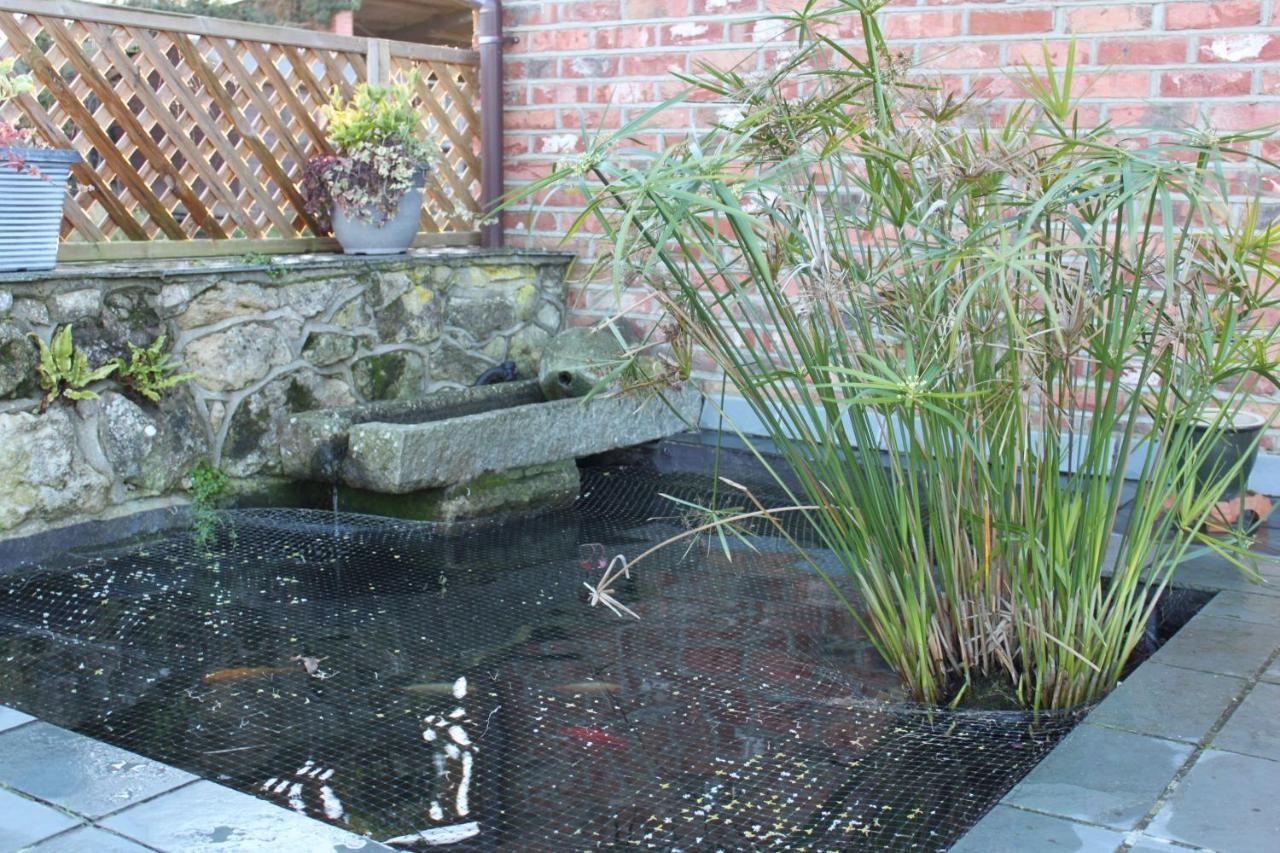 Beautiful Barn Conversion, 3 Bed, Hot Tub, Sauna, Gym, Enclosed Garden Ryde  Exterior photo